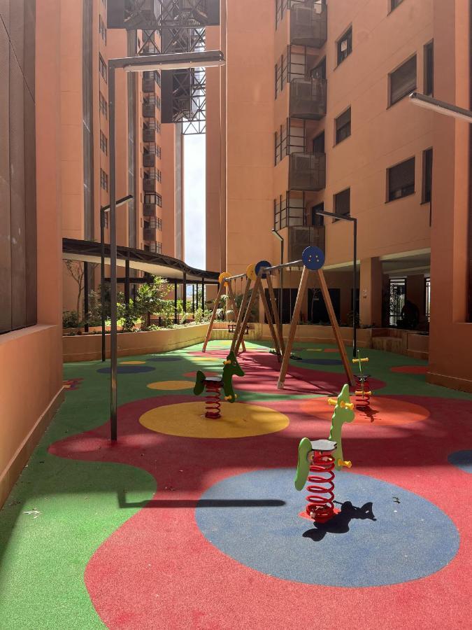 -Malagasunapts-Skygarden Teatinos Pool Playground Dış mekan fotoğraf